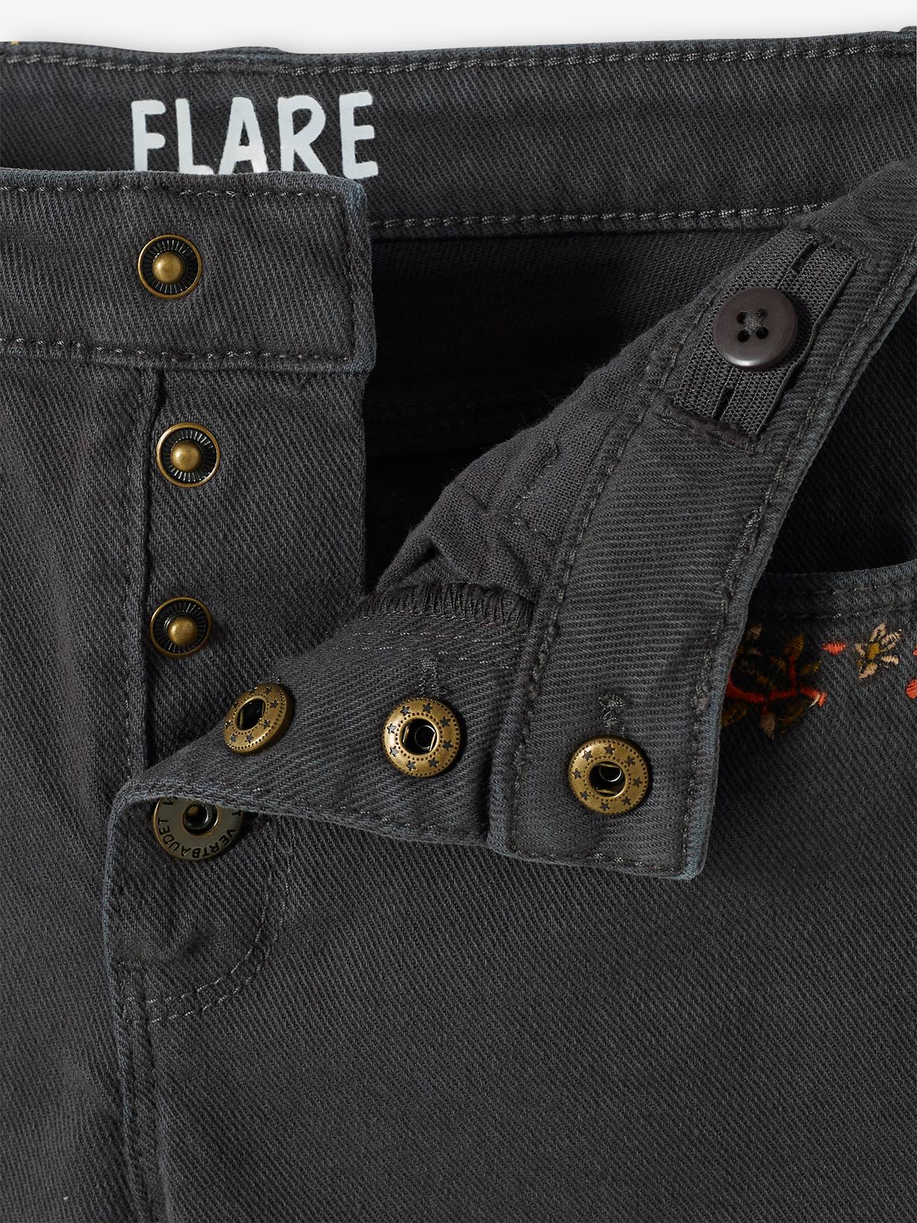 https://kids-avenue.com.ua/pages/gallery/6234/pantalon-flare-brode-aux-poches-fille (3).jpg